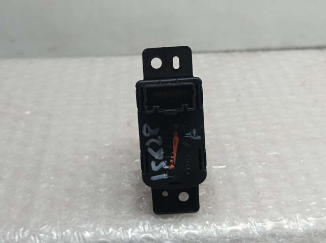 RENAULT 363213189R в наличии Полтава