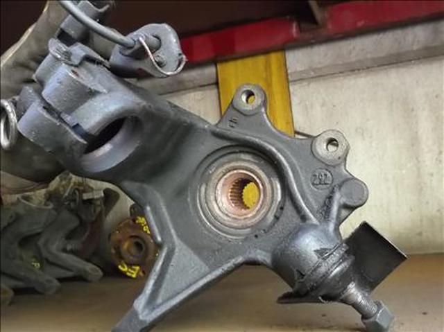 PEUGEOT 364642 Цапфа передняя левая в наличии Житомир