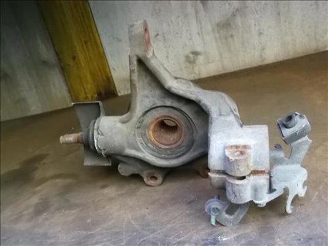 PEUGEOT 364642 Цапфа передняя левая в наличии Украина