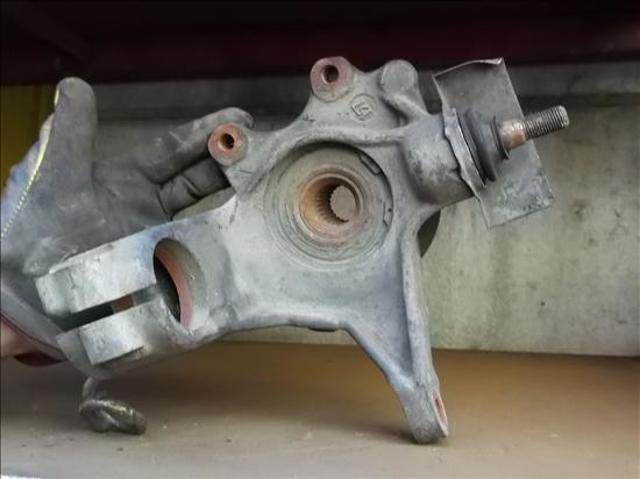 PEUGEOT 364642 Цапфа передняя левая в наличии Тернополь