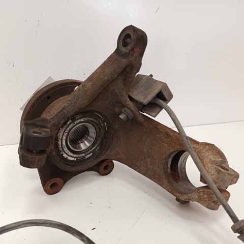 PEUGEOT 364657 Цапфа передняя левая в наличии Николаев