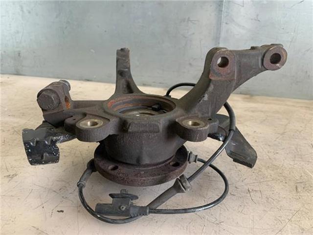 PEUGEOT 3646A1 Цапфа передняя левая в наличии Одесса