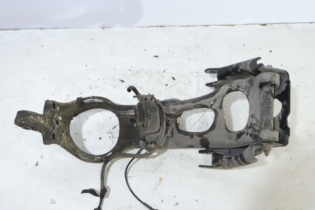 365604 PEUGEOT Корпус поворотного кулака переднего левого купить в Черновцы