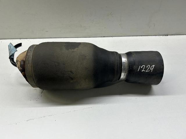 37121095580 BMW Пневмоподушка (пневморессора) моста заднего купить в Ровно