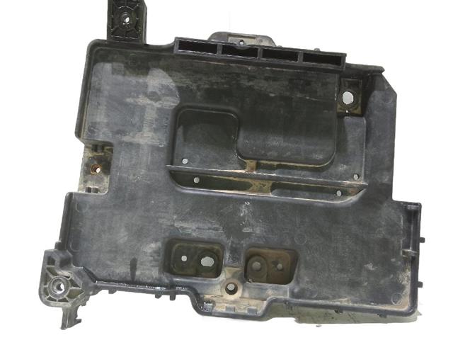 HYUNDAI 37150A5000 Полка под аккумулятор в наличии Украина