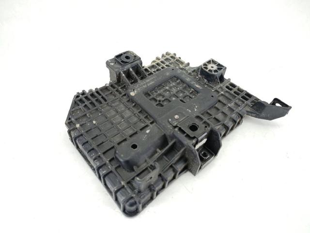 37150H8800 HYUNDAI Полка под аккумулятор купить в Ирпень