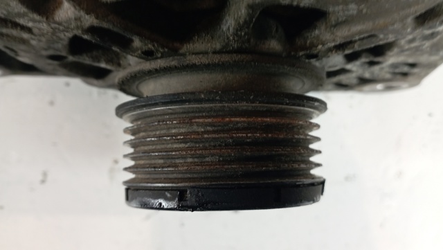HYUNDAI 373002A100 Генератор в наличии Николаев