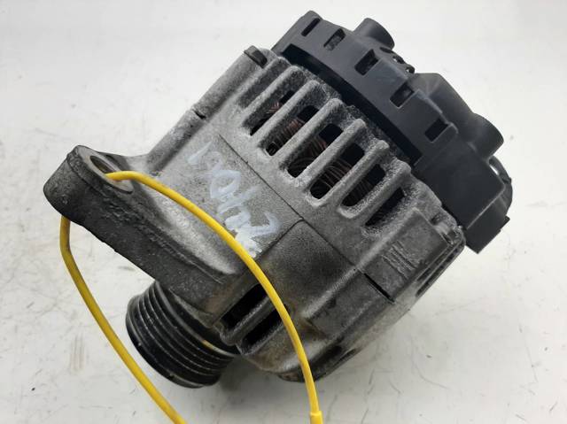 HYUNDAI 373002A401 Генератор в наличии Павлоград