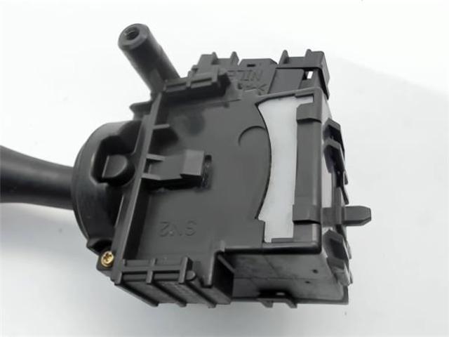 SUZUKI 3731062JA0 Правый подрулевой переключатель в наличии Украина