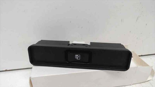 3799060A00 SUZUKI Кнопочный блок управления стеклоподъемником передний левый купить в Черновцы