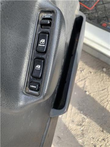 3799060A00 SUZUKI Кнопочный блок управления стеклоподъемником передний левый купить в Полтава