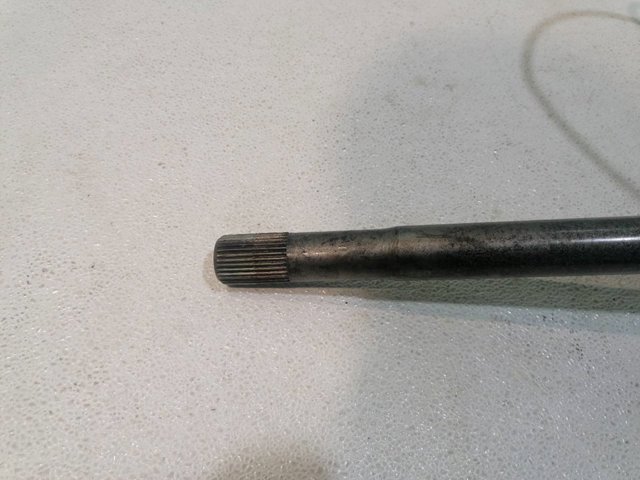 Semieixo traseiro Nissan Terrano 2 R20