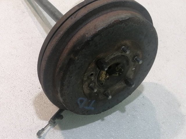 Semieixo traseiro Nissan Terrano 2 R20