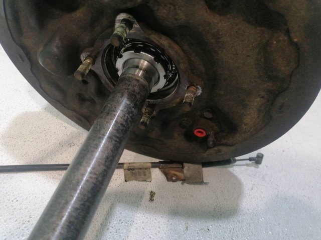 Semieixo traseiro Nissan Terrano 2 R20