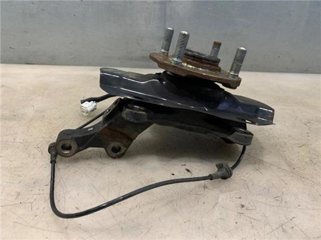 MITSUBISHI 3870A115 Цапфа передняя левая в наличии Винница