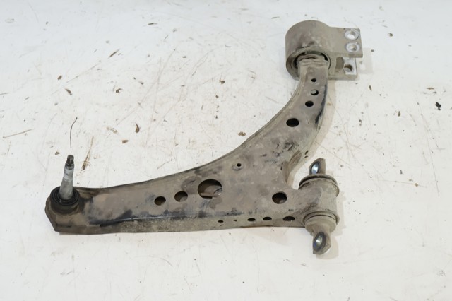 OPEL 39021473 Нижний рычаг в наличии Черкассы