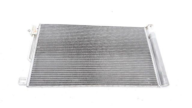 Condensador de ar condicionado / radiador para Opel Corsa D 1.2 (L08, L68) A12XER 39035152