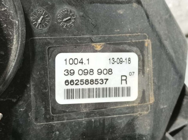 OPEL 39098908 Фара противотуманная правая в наличии Харьков