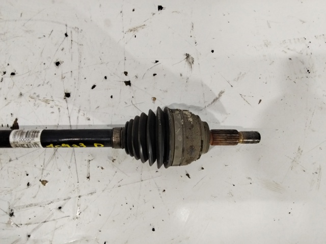 391000090R RENAULT Правая полуось купить в Черкассы