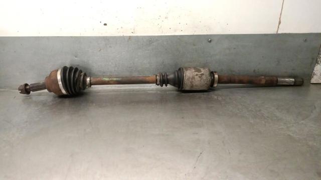 RENAULT 391002150R Правая полуось в наличии Ужгород