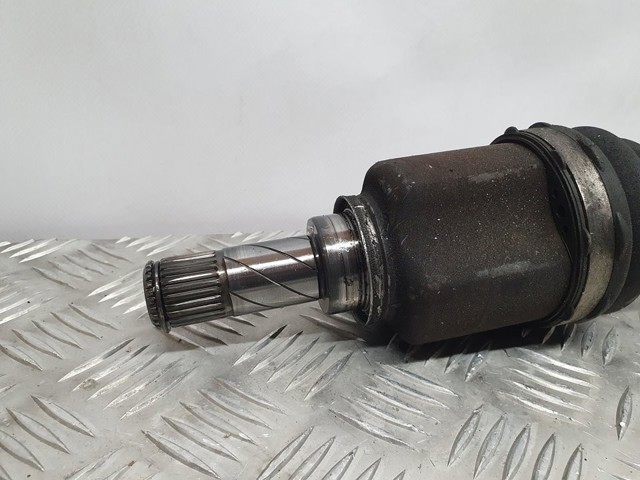 RENAULT 391002807R Правая полуось в наличии Житомир