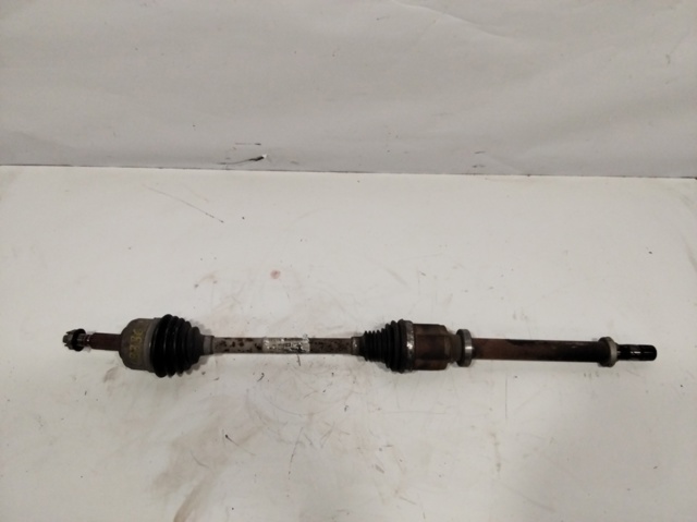 Semieixo (acionador) dianteiro direito 391003112R RENAULT