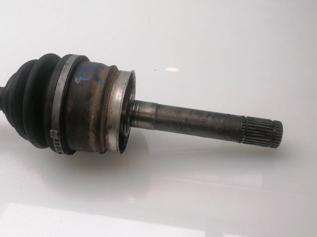 391007F002 NISSAN Полуось (привод) передняя купить в Украина