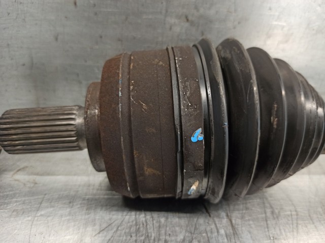 RENAULT 391009002R Правая полуось в наличии Черновцы