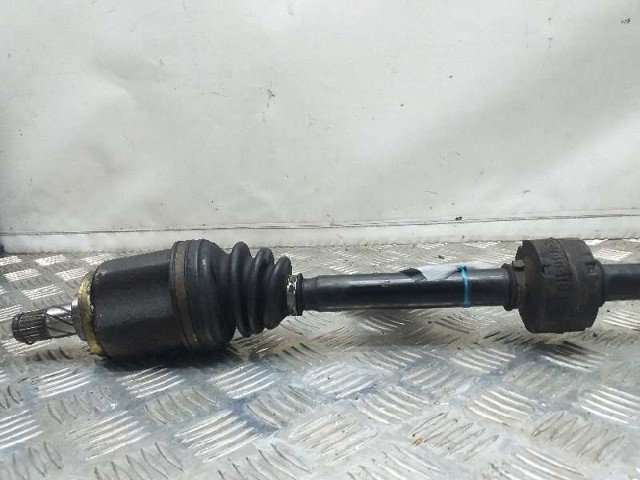 39100AU010 NISSAN Правая полуось купить в Киев