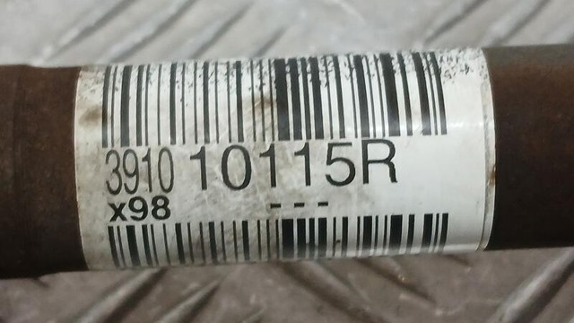 RENAULT 391010115R Полуось (привод) передняя левая в наличии Черновцы
