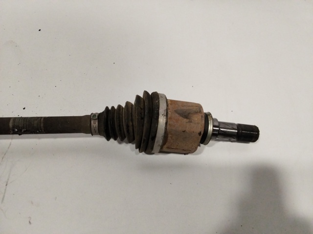 RENAULT 391013827R Левая полуось в наличии Украина