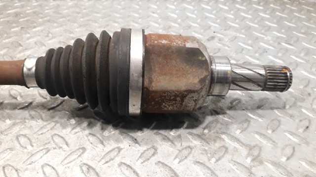 RENAULT 391014946R Полуось (привод) передняя левая в наличии Украина