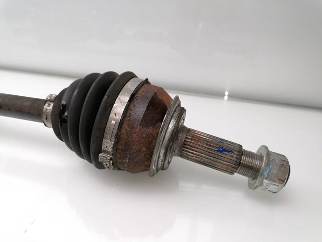 NISSAN 391014EA0A Полуось (привод) передняя левая в наличии Украина