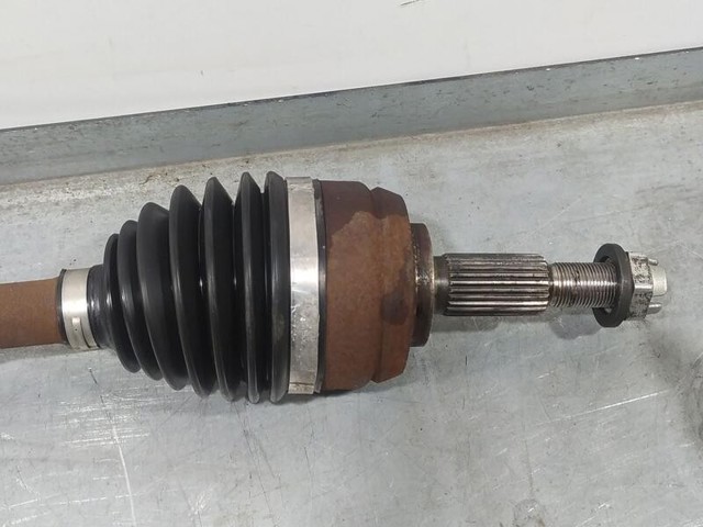 RENAULT 391016491R Левая полуось в наличии Черновцы