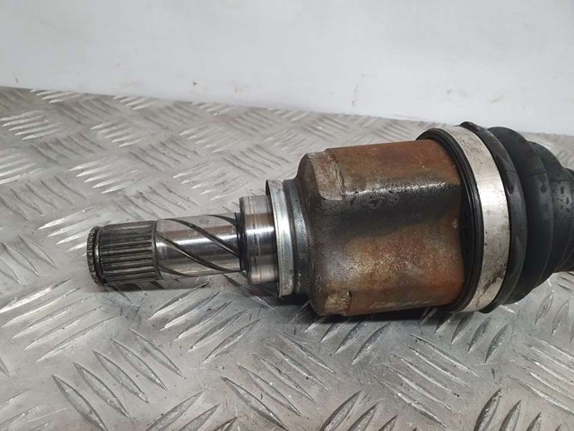 RENAULT 391017321R Полуось (привод) передняя левая в наличии Украина
