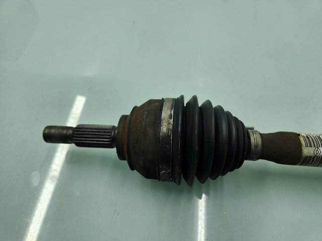 RENAULT 391018401R Левая полуось в наличии Чернигов