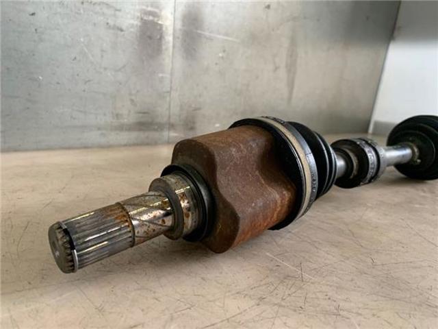 NISSAN 39101BH00A Левая полуось в наличии Полтава