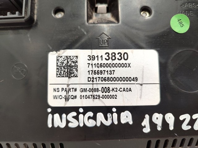 OPEL 39113830 Приборная доска (щиток приборов) в наличии Черновцы