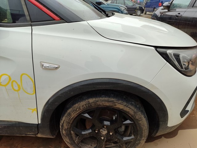 Pára-lama dianteiro direito 39136754 OPEL