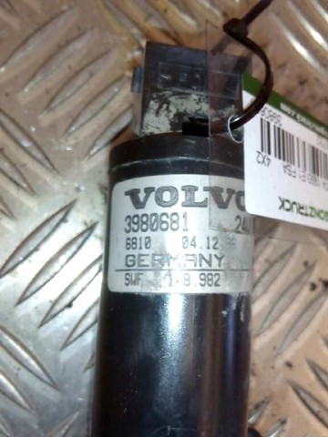 VOLVO 3980681 Насос-мотор омывателя стекла переднего в наличии Киев