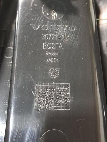 39818029 VOLVO Обшивка стойки кузова внутренняя средняя нижняя правая купить в Днепр
