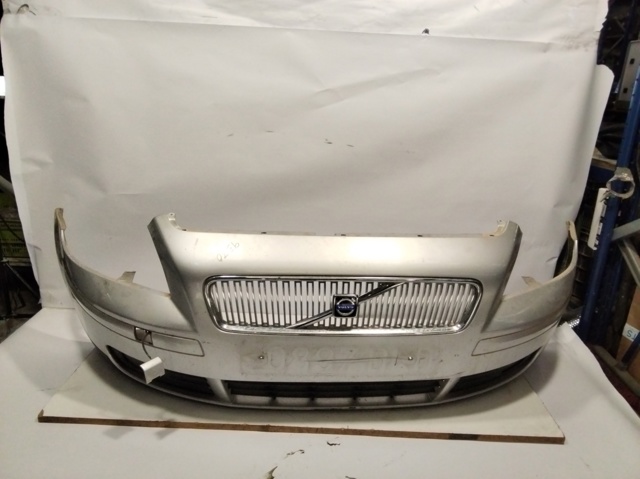 VOLVO 39887341 Передний бампер в наличии Ужгород