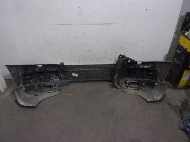 VOLVO 39974547 Передний бампер в наличии Ровно