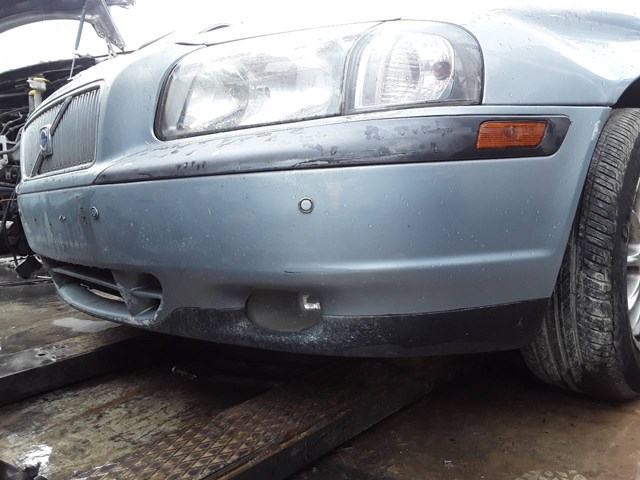 VOLVO 39983444 Передний бампер в наличии Винница