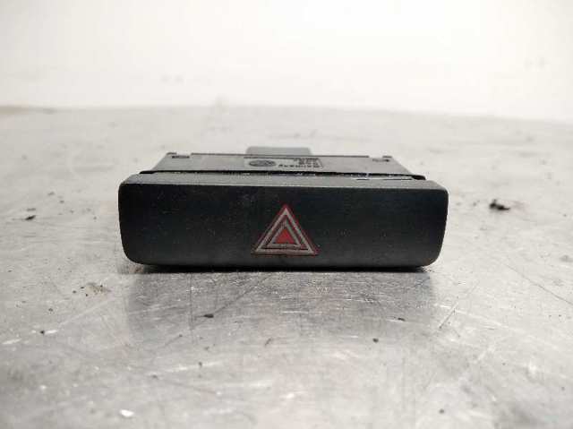 Botão de ativação do sinal de emergência 3AA9535091QB VAG