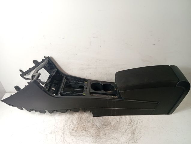 3AB863243 VAG Консоль панели управления центральная купить в Черновцы