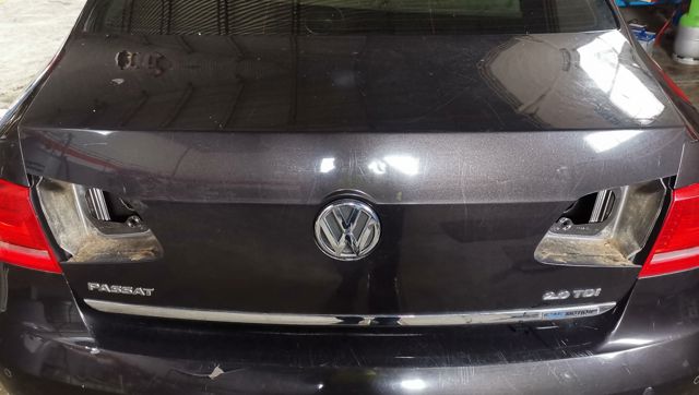 Tampa de porta-malas Volkswagen Passat 362