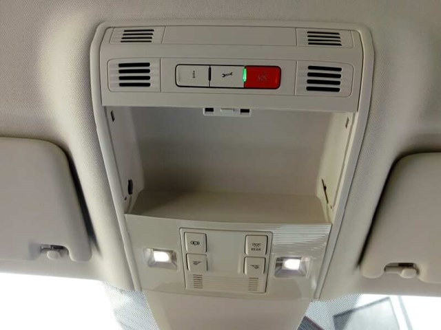 Luz interior para SEAT Ibiza IV 1.6 TDI CAYC 3B0035711B