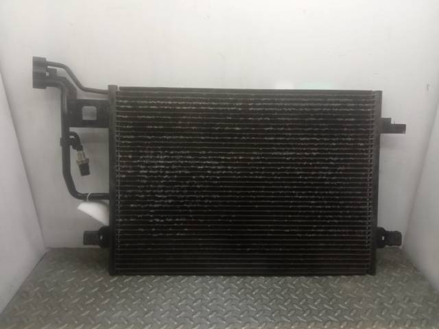 Condensador / radiador de ar condicionado para volkswagen passat variant 1.9 tdi 4motion avf 3B0260401