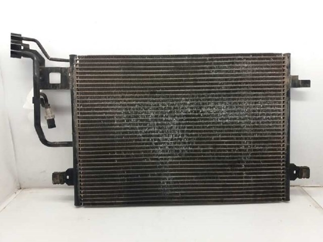 Condensador de ar condicionado / radiador para Volkswagen Passat 2.0 High 3B0260401B